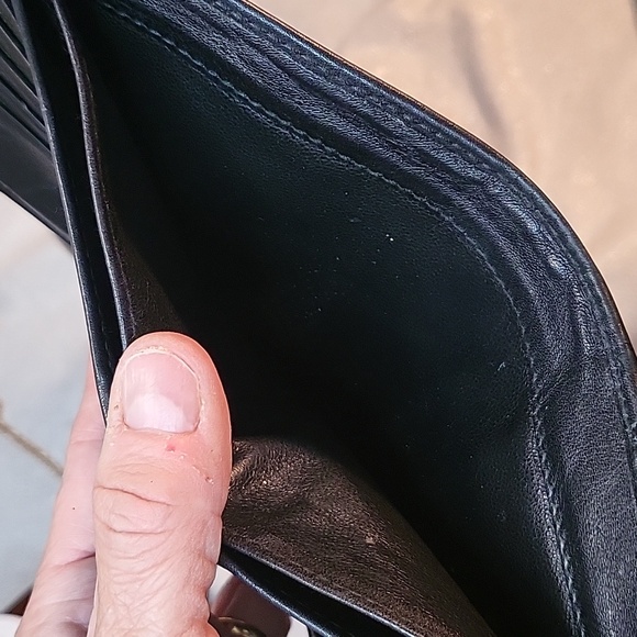 Gucci Black Leather Wallet Authentic - Picture 5 of 11